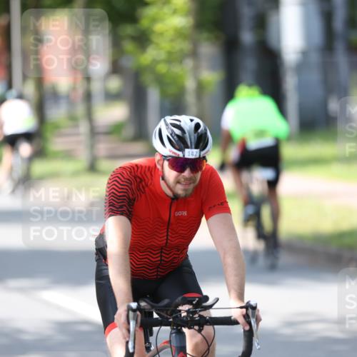 10.08.2025 - GEWOBA Citytriathlon Bremen Yannick Fuchs http://msf.ph/oto/8564375 10.08.2025 14:41:08 Radfahren 103, 142, 177, 204, 249, 253, 266, 353, 431, 432, 476, 477 meine-sportfotos.de