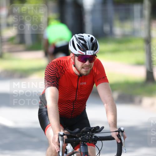 10.08.2025 - GEWOBA Citytriathlon Bremen Yannick Fuchs http://msf.ph/oto/8564377 10.08.2025 14:41:08 Radfahren 103, 142, 177, 204, 249, 253, 266, 353, 431, 432, 476, 477 meine-sportfotos.de