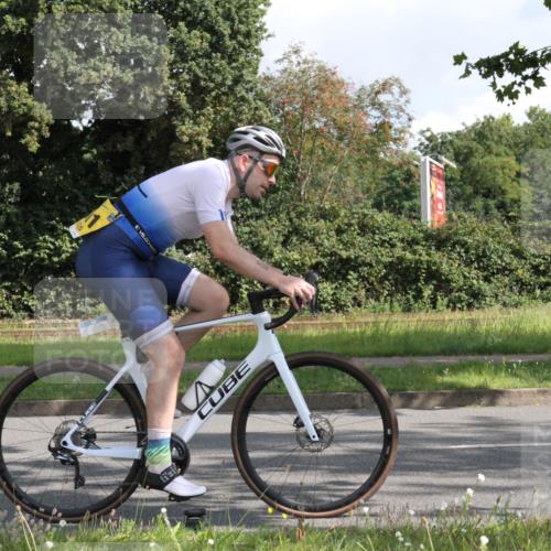 10.08.2025 - GEWOBA Citytriathlon Bremen Yannick Fuchs http://msf.ph/oto/8564378 10.08.2025 10:56:27 Radfahren 31, 115, 401, 429, 464 meine-sportfotos.de