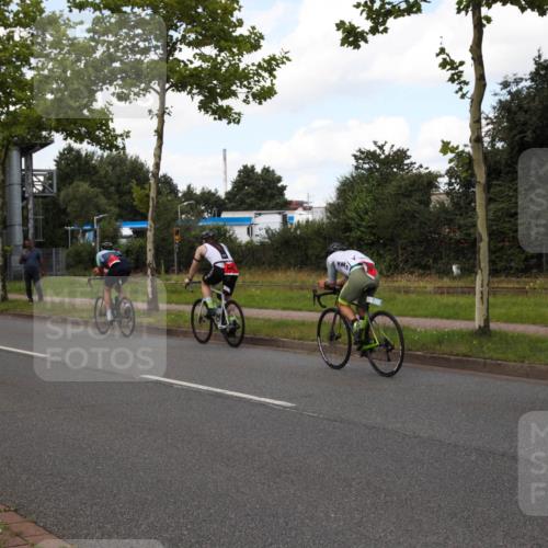 10.08.2025 - GEWOBA Citytriathlon Bremen Yannick Fuchs http://msf.ph/oto/8564393 10.08.2025 12:46:19 Radfahren 625, 948, 1011 meine-sportfotos.de