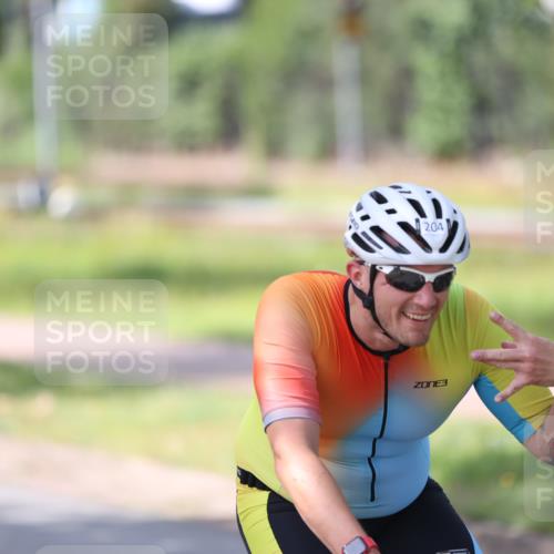 10.08.2025 - GEWOBA Citytriathlon Bremen Yannick Fuchs http://msf.ph/oto/8564405 10.08.2025 14:41:11 Radfahren 103, 142, 204, 249, 253, 266, 280, 353, 431, 432, 476, 477 meine-sportfotos.de