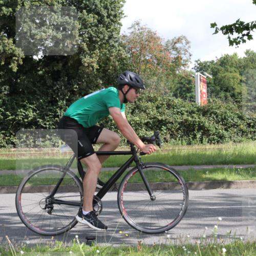 10.08.2025 - GEWOBA Citytriathlon Bremen Yannick Fuchs http://msf.ph/oto/8564469 10.08.2025 10:57:08 Radfahren 5, 77, 101, 233, 454 meine-sportfotos.de