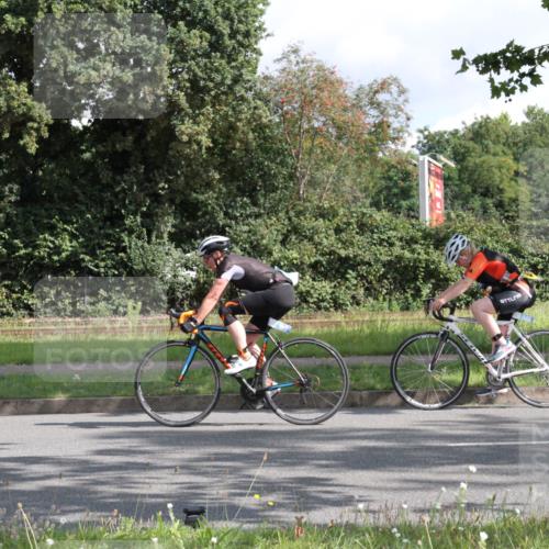 10.08.2025 - GEWOBA Citytriathlon Bremen Yannick Fuchs http://msf.ph/oto/8564481 10.08.2025 10:57:12 Radfahren 5, 77, 101, 233, 454 meine-sportfotos.de