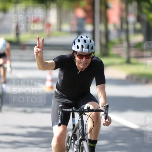 10.08.2025 - GEWOBA Citytriathlon Bremen Yannick Fuchs http://msf.ph/oto/8564485 10.08.2025 14:41:37 Radfahren 36, 209, 306, 317, 343, 480, 513 meine-sportfotos.de