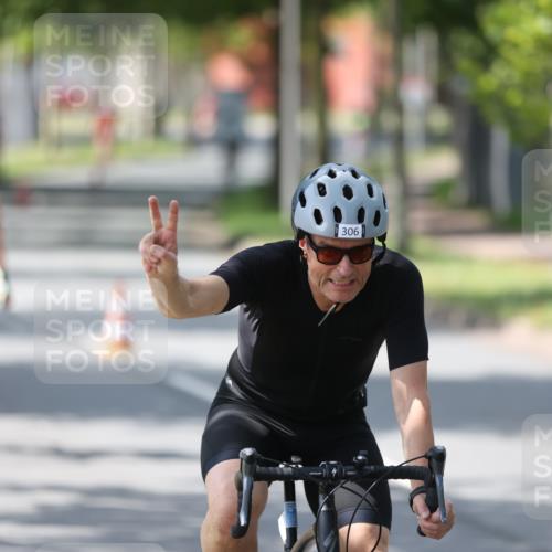 10.08.2025 - GEWOBA Citytriathlon Bremen Yannick Fuchs http://msf.ph/oto/8564488 10.08.2025 14:41:37 Radfahren 36, 209, 306, 317, 343, 480, 513 meine-sportfotos.de