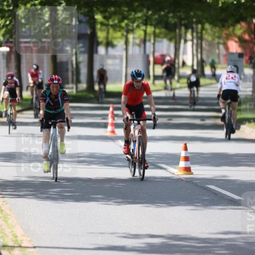 10.08.2025 - GEWOBA Citytriathlon Bremen Yannick Fuchs http://msf.ph/oto/8564523 10.08.2025 14:41:45 Radfahren 209, 213, 262, 306, 317, 343, 478, 480, 513 meine-sportfotos.de