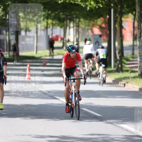 10.08.2025 - GEWOBA Citytriathlon Bremen Yannick Fuchs http://msf.ph/oto/8564531 10.08.2025 14:41:46 Radfahren 209, 213, 262, 306, 317, 343, 478, 480, 513 meine-sportfotos.de