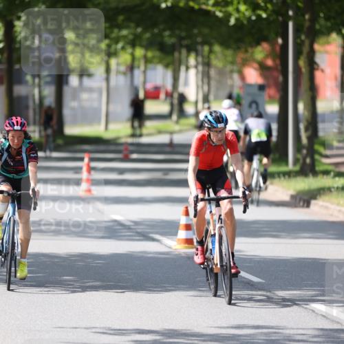 10.08.2025 - GEWOBA Citytriathlon Bremen Yannick Fuchs http://msf.ph/oto/8564534 10.08.2025 14:41:46 Radfahren 209, 213, 262, 306, 317, 343, 478, 480, 513 meine-sportfotos.de