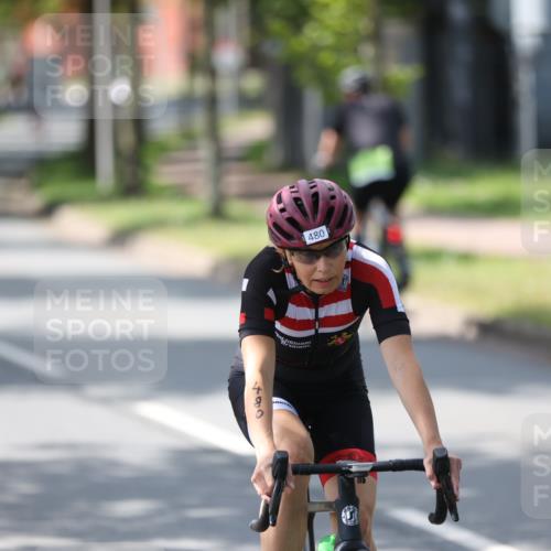 10.08.2025 - GEWOBA Citytriathlon Bremen Yannick Fuchs http://msf.ph/oto/8564556 10.08.2025 14:41:50 Radfahren 56, 209, 213, 235, 250, 262, 317, 478, 480, 513 meine-sportfotos.de