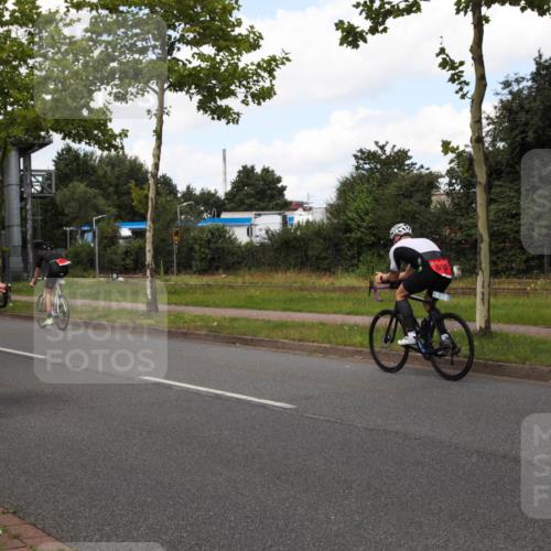 10.08.2025 - GEWOBA Citytriathlon Bremen Yannick Fuchs http://msf.ph/oto/8564560 10.08.2025 12:47:47 Radfahren 566, 587, 590, 679, 745, 801, 884, 916, 943, 951 meine-sportfotos.de