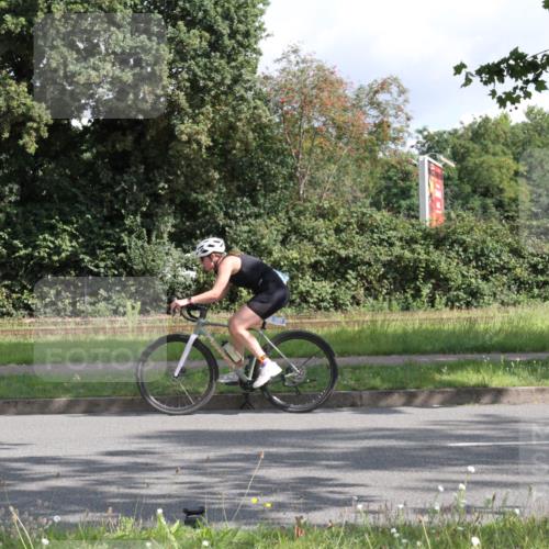 10.08.2025 - GEWOBA Citytriathlon Bremen Yannick Fuchs http://msf.ph/oto/8564581 10.08.2025 10:57:34 Radfahren 35, 215, 435, 458 meine-sportfotos.de