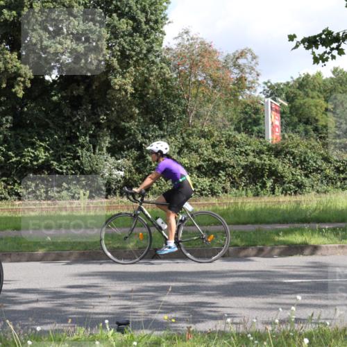 10.08.2025 - GEWOBA Citytriathlon Bremen Yannick Fuchs http://msf.ph/oto/8564599 10.08.2025 10:57:46 Radfahren 35, 159, 215, 458 meine-sportfotos.de