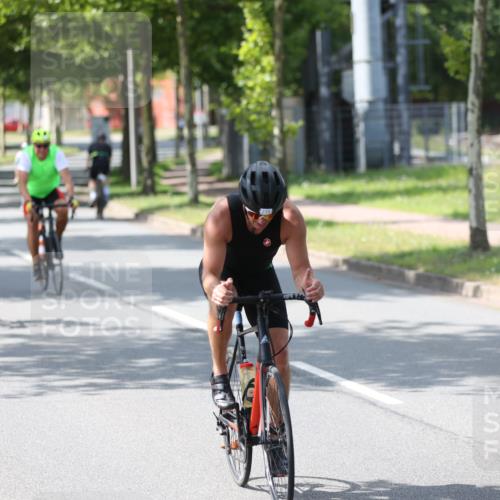 10.08.2025 - GEWOBA Citytriathlon Bremen Yannick Fuchs http://msf.ph/oto/8564604 10.08.2025 14:42:01 Radfahren 56, 209, 213, 235, 246, 250, 262, 478, 480 meine-sportfotos.de