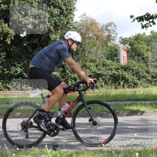 10.08.2025 - GEWOBA Citytriathlon Bremen Yannick Fuchs http://msf.ph/oto/8564606 10.08.2025 10:57:48 Radfahren 35, 159, 215, 458 meine-sportfotos.de