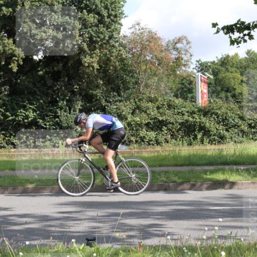 10.08.2025 - GEWOBA Citytriathlon Bremen Yannick Fuchs http://msf.ph/oto/8564615 10.08.2025 10:57:58 Radfahren 35, 125, 143, 159, 185, 443 meine-sportfotos.de