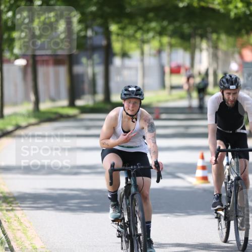 10.08.2025 - GEWOBA Citytriathlon Bremen Yannick Fuchs http://msf.ph/oto/8564619 10.08.2025 14:42:06 Radfahren 56, 145, 213, 235, 246, 250, 262 meine-sportfotos.de