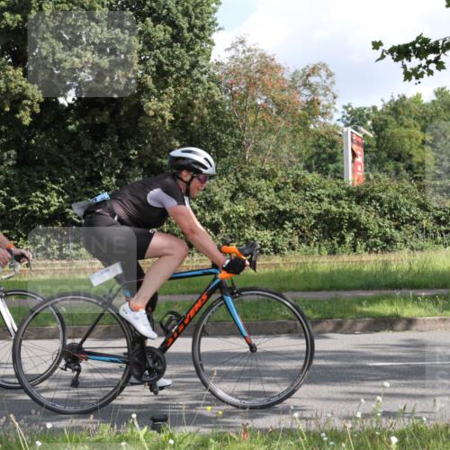 10.08.2025 - GEWOBA Citytriathlon Bremen Yannick Fuchs http://msf.ph/oto/8564621 10.08.2025 10:58:07 Radfahren 1, 125, 143, 185, 443, 445, 453, 472, 493, 513 meine-sportfotos.de