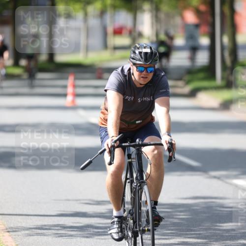 10.08.2025 - GEWOBA Citytriathlon Bremen Yannick Fuchs http://msf.ph/oto/8564629 10.08.2025 14:42:19 Radfahren 19, 145, 288, 488 meine-sportfotos.de