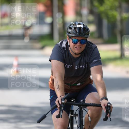 10.08.2025 - GEWOBA Citytriathlon Bremen Yannick Fuchs http://msf.ph/oto/8564635 10.08.2025 14:42:20 Radfahren 19, 145, 288, 488 meine-sportfotos.de