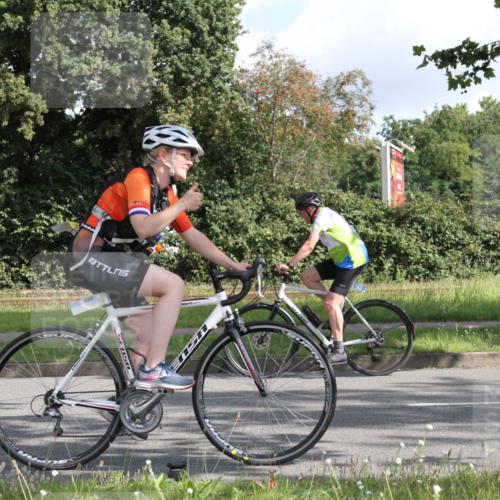 10.08.2025 - GEWOBA Citytriathlon Bremen Yannick Fuchs http://msf.ph/oto/8564646 10.08.2025 10:58:21 Radfahren 1, 95, 165, 221, 402, 443, 445, 453, 472, 493, 506, 513 meine-sportfotos.de