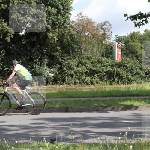 10.08.2025 - GEWOBA Citytriathlon Bremen Yannick Fuchs http://msf.ph/oto/8564649 10.08.2025 10:58:21 Radfahren 1, 95, 165, 221, 402, 443, 445, 453, 472, 493, 506, 513 meine-sportfotos.de