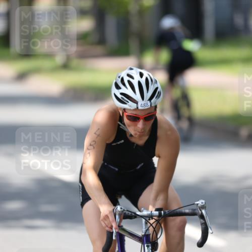 10.08.2025 - GEWOBA Citytriathlon Bremen Yannick Fuchs http://msf.ph/oto/8564651 10.08.2025 14:42:32 Radfahren 19, 288, 303, 488 meine-sportfotos.de