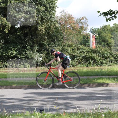 10.08.2025 - GEWOBA Citytriathlon Bremen Yannick Fuchs http://msf.ph/oto/8564652 10.08.2025 10:58:22 Radfahren 1, 95, 165, 221, 402, 443, 445, 453, 472, 493, 506, 513 meine-sportfotos.de