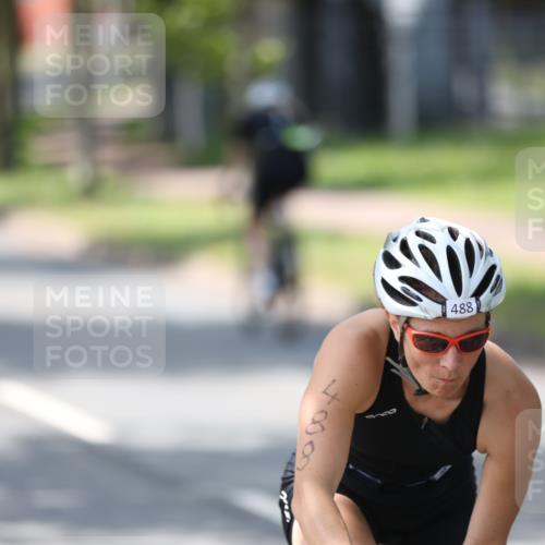 10.08.2025 - GEWOBA Citytriathlon Bremen Yannick Fuchs http://msf.ph/oto/8564653 10.08.2025 14:42:32 Radfahren 19, 288, 303, 488 meine-sportfotos.de