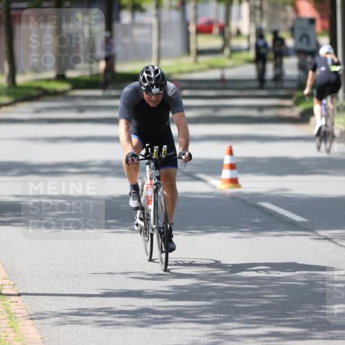 10.08.2025 - GEWOBA Citytriathlon Bremen Yannick Fuchs http://msf.ph/oto/8564654 10.08.2025 14:42:34 Radfahren 110, 288, 303, 488 meine-sportfotos.de