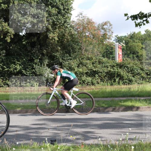 10.08.2025 - GEWOBA Citytriathlon Bremen Yannick Fuchs http://msf.ph/oto/8564665 10.08.2025 10:58:29 Radfahren 1, 95, 165, 221, 402, 472, 506, 513 meine-sportfotos.de