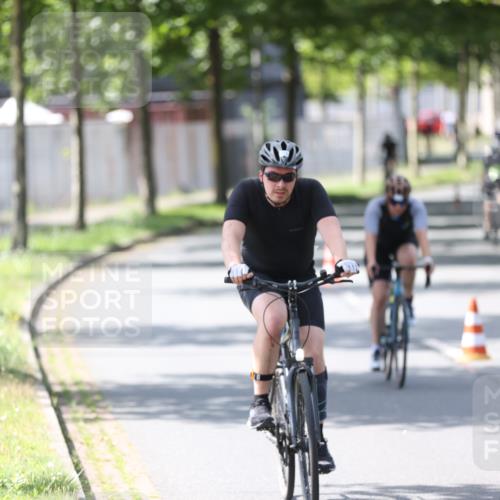 10.08.2025 - GEWOBA Citytriathlon Bremen Yannick Fuchs http://msf.ph/oto/8564669 10.08.2025 14:42:51 Radfahren 67, 110, 180, 436, 474, 479 meine-sportfotos.de