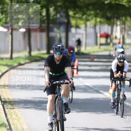 10.08.2025 - GEWOBA Citytriathlon Bremen Yannick Fuchs http://msf.ph/oto/8564679 10.08.2025 14:43:03 Radfahren 67, 180, 205, 436, 446, 474 meine-sportfotos.de