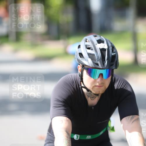 10.08.2025 - GEWOBA Citytriathlon Bremen Yannick Fuchs http://msf.ph/oto/8564686 10.08.2025 14:43:05 Radfahren 67, 180, 205, 436, 446 meine-sportfotos.de