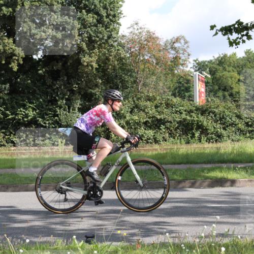 10.08.2025 - GEWOBA Citytriathlon Bremen Yannick Fuchs http://msf.ph/oto/8564697 10.08.2025 10:58:52 Radfahren 57, 191, 450 meine-sportfotos.de