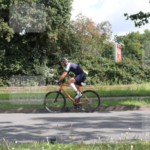 10.08.2025 - GEWOBA Citytriathlon Bremen Yannick Fuchs http://msf.ph/oto/8564702 10.08.2025 10:58:53 Radfahren 57, 191, 450 meine-sportfotos.de