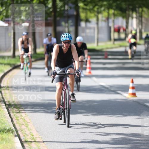 10.08.2025 - GEWOBA Citytriathlon Bremen Yannick Fuchs http://msf.ph/oto/8564707 10.08.2025 14:43:22 Radfahren 157, 234, 251, 311, 462 meine-sportfotos.de