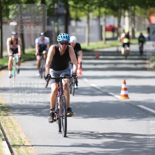 10.08.2025 - GEWOBA Citytriathlon Bremen Yannick Fuchs http://msf.ph/oto/8564708 10.08.2025 14:43:22 Radfahren 157, 234, 251, 311, 462 meine-sportfotos.de