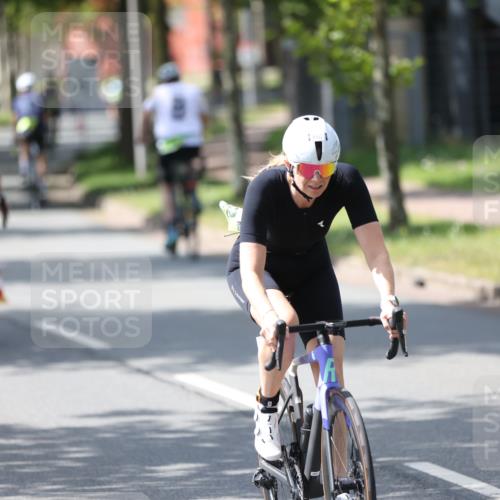 10.08.2025 - GEWOBA Citytriathlon Bremen Yannick Fuchs http://msf.ph/oto/8564720 10.08.2025 14:43:24 Radfahren 109, 157, 234, 251, 311, 462 meine-sportfotos.de
