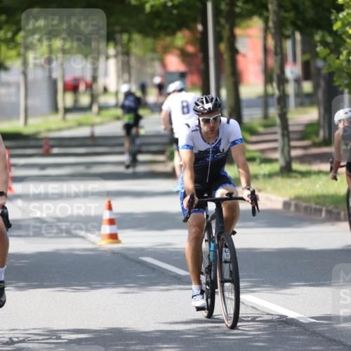 10.08.2025 - GEWOBA Citytriathlon Bremen Yannick Fuchs http://msf.ph/oto/8564723 10.08.2025 14:43:25 Radfahren 109, 157, 234, 251, 311, 462 meine-sportfotos.de