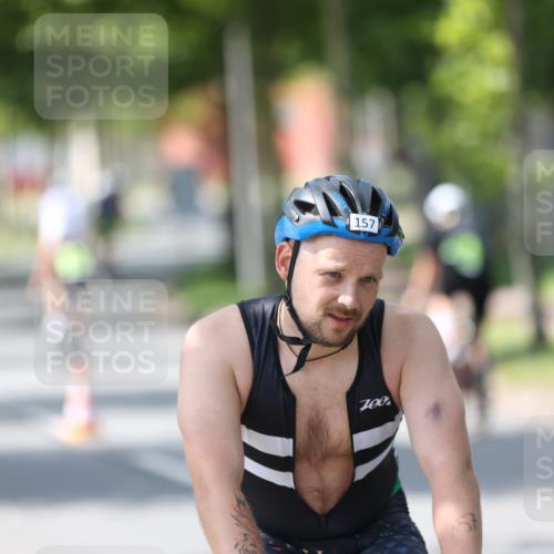 10.08.2025 - GEWOBA Citytriathlon Bremen Yannick Fuchs http://msf.ph/oto/8564731 10.08.2025 14:43:27 Radfahren 109, 157, 234, 251, 311, 462 meine-sportfotos.de