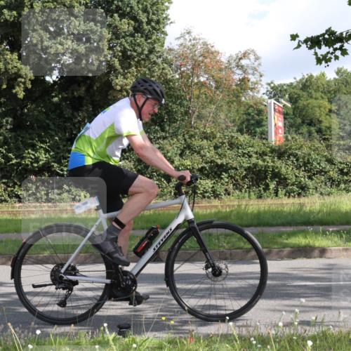 10.08.2025 - GEWOBA Citytriathlon Bremen Yannick Fuchs http://msf.ph/oto/8564734 10.08.2025 10:59:25 Radfahren 63, 111, 193, 209 meine-sportfotos.de