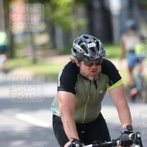 10.08.2025 - GEWOBA Citytriathlon Bremen Yannick Fuchs http://msf.ph/oto/8564747 10.08.2025 14:43:44 Radfahren 86, 109, 154, 163, 259, 325 meine-sportfotos.de