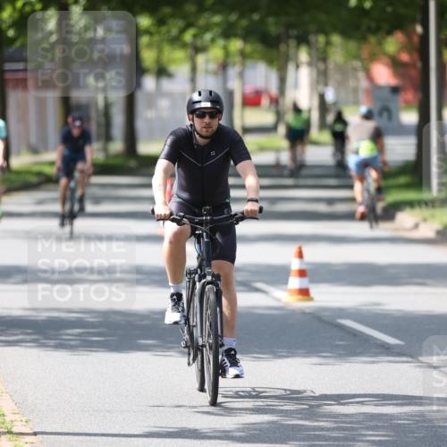 10.08.2025 - GEWOBA Citytriathlon Bremen Yannick Fuchs http://msf.ph/oto/8564752 10.08.2025 14:43:48 Radfahren 86, 109, 154, 163, 259, 325 meine-sportfotos.de