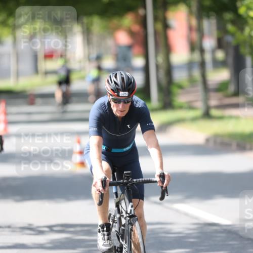 10.08.2025 - GEWOBA Citytriathlon Bremen Yannick Fuchs http://msf.ph/oto/8564768 10.08.2025 14:43:52 Radfahren 86, 154, 163, 259, 325 meine-sportfotos.de