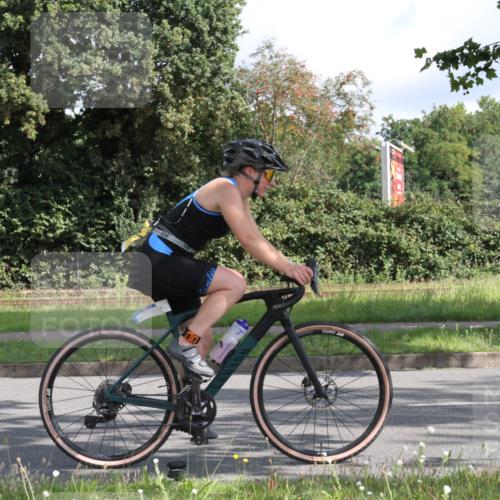 10.08.2025 - GEWOBA Citytriathlon Bremen Yannick Fuchs http://msf.ph/oto/8564788 10.08.2025 10:59:48 Radfahren 47, 59, 141, 417, 463, 475, 498 meine-sportfotos.de