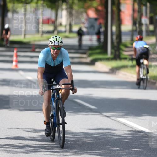 10.08.2025 - GEWOBA Citytriathlon Bremen Yannick Fuchs http://msf.ph/oto/8564797 10.08.2025 14:44:09 Radfahren 28, 267, 278, 298, 408, 445 meine-sportfotos.de