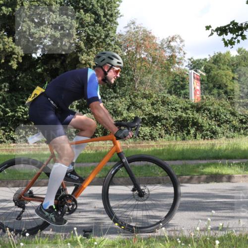 10.08.2025 - GEWOBA Citytriathlon Bremen Yannick Fuchs http://msf.ph/oto/8564798 10.08.2025 10:59:56 Radfahren 47, 141, 197, 201, 417, 475, 482, 498 meine-sportfotos.de