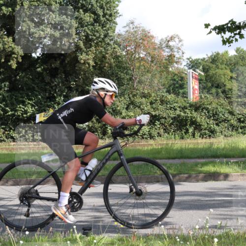 10.08.2025 - GEWOBA Citytriathlon Bremen Yannick Fuchs http://msf.ph/oto/8564804 10.08.2025 10:59:59 Radfahren 47, 141, 197, 201, 227, 417, 482, 498 meine-sportfotos.de