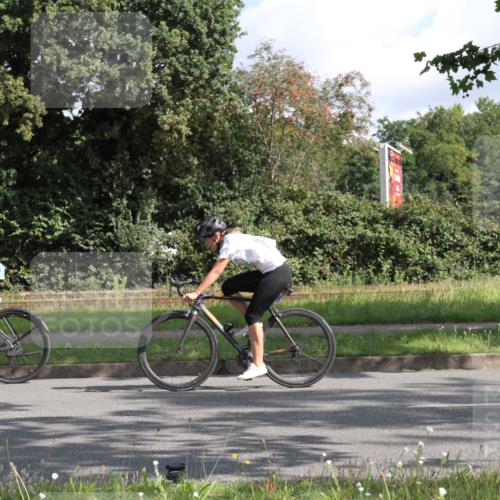 10.08.2025 - GEWOBA Citytriathlon Bremen Yannick Fuchs http://msf.ph/oto/8564813 10.08.2025 11:00:06 Radfahren 47, 141, 197, 201, 227, 482, 498 meine-sportfotos.de