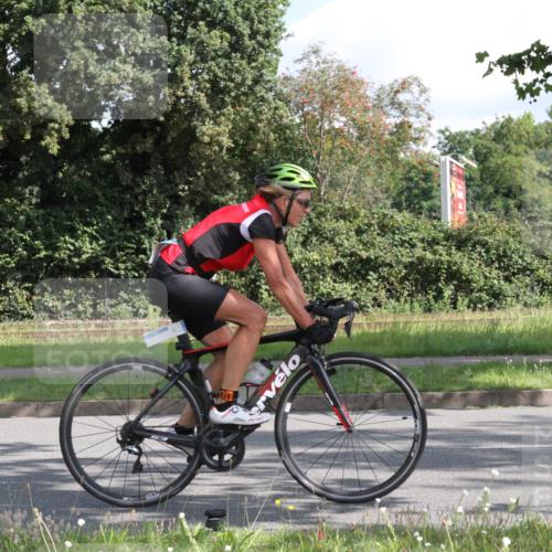 10.08.2025 - GEWOBA Citytriathlon Bremen Yannick Fuchs http://msf.ph/oto/8564828 10.08.2025 11:00:23 Radfahren 41, 131, 139, 227, 381, 474 meine-sportfotos.de